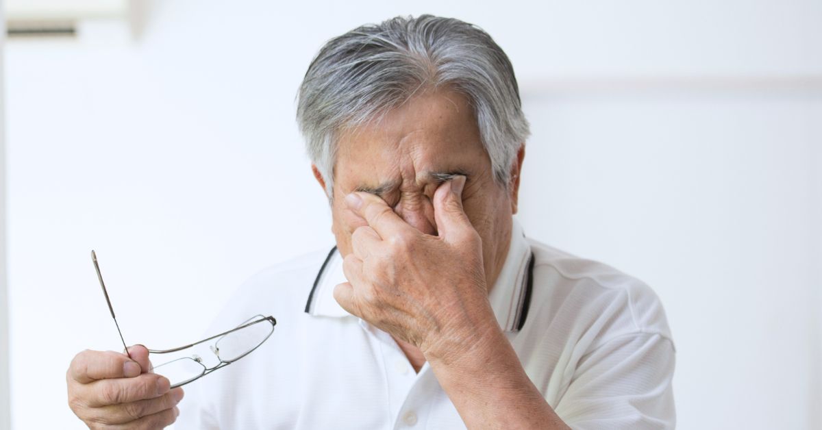 eye disease symptoms