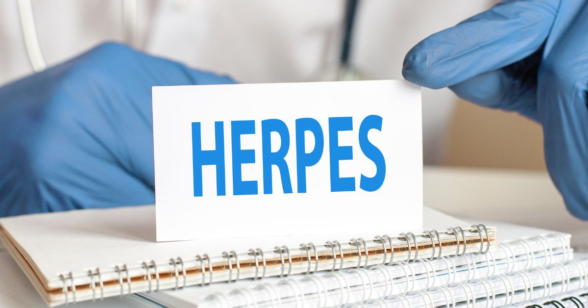 genital herpes symptoms